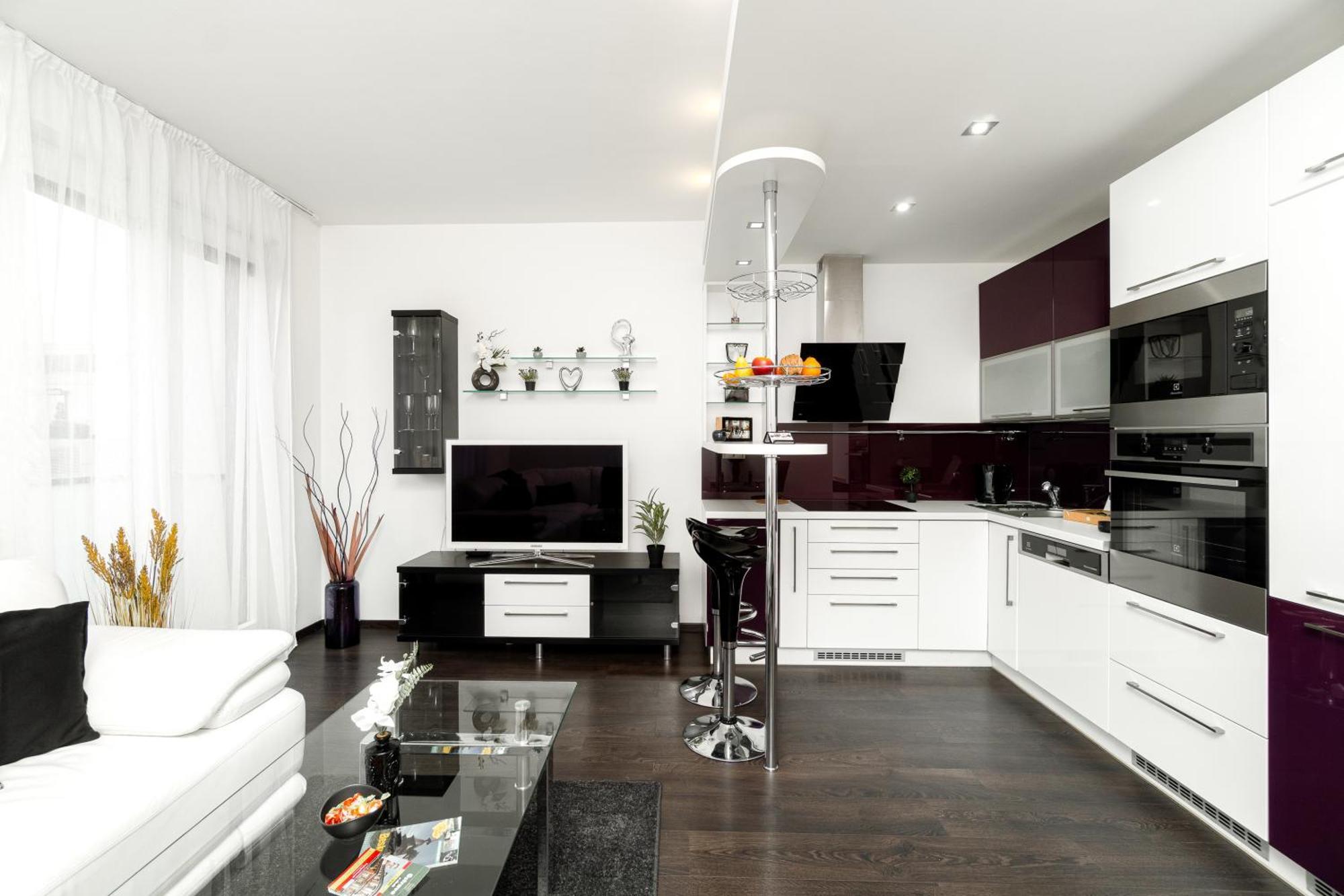 Bnb New Beautiful Apartment In The Center Of Ostrava With Option Garage Parking Exterior photo