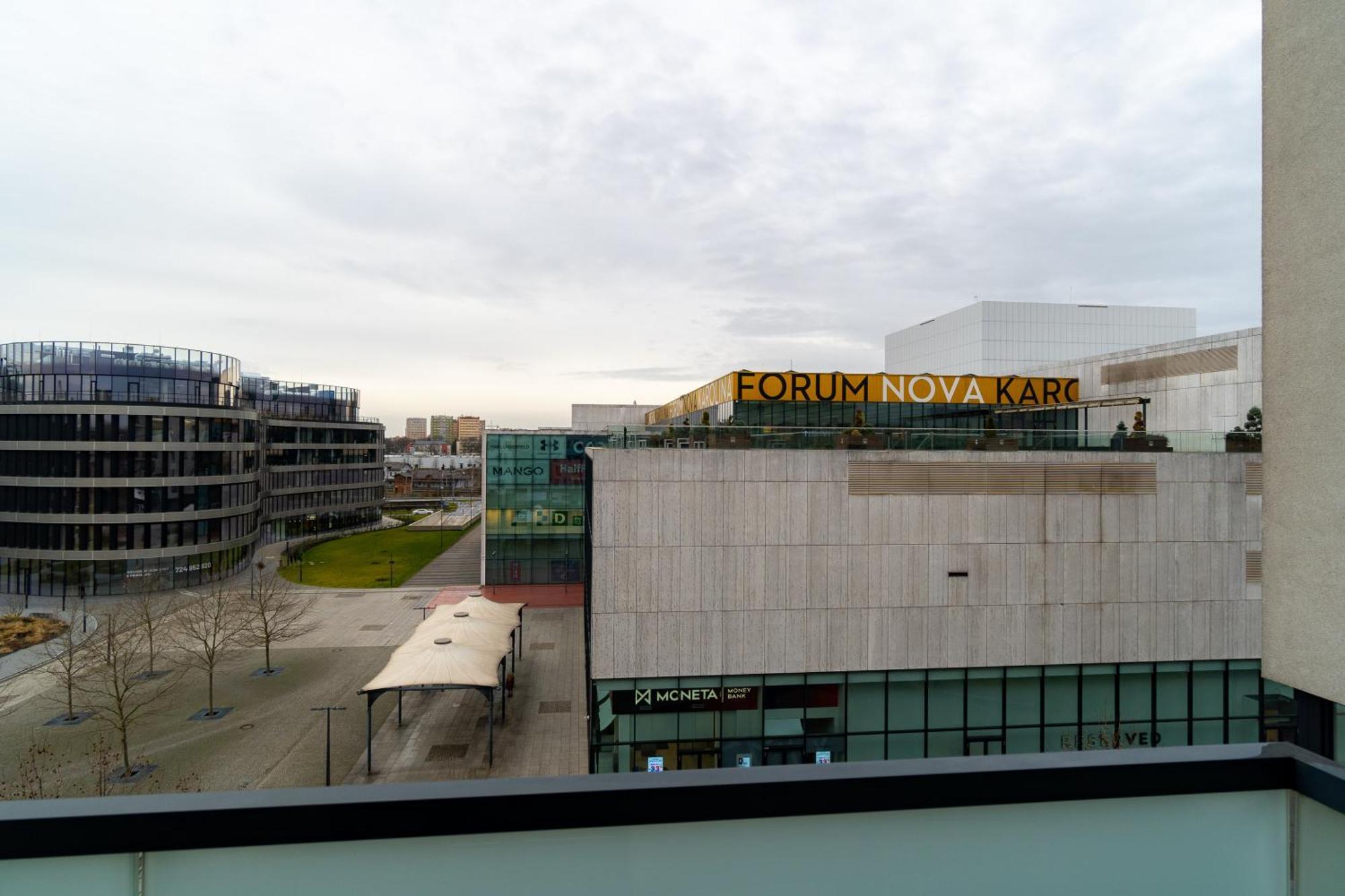 Bnb New Beautiful Apartment In The Center Of Ostrava With Option Garage Parking Exterior photo