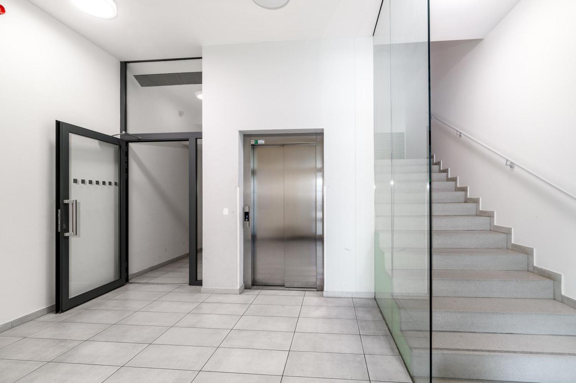 Bnb New Beautiful Apartment In The Center Of Ostrava With Option Garage Parking Exterior photo