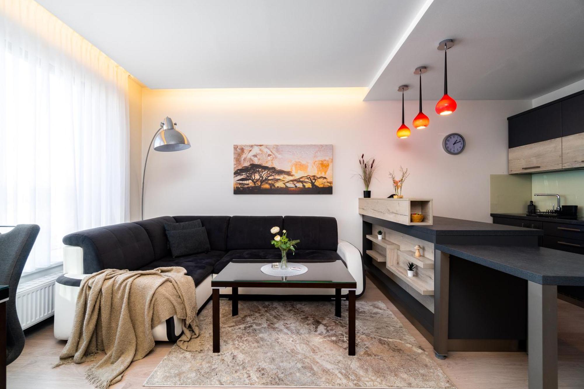 Bnb New Beautiful Apartment In The Center Of Ostrava With Option Garage Parking Exterior photo